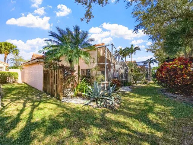 5178 Pelican Cove Drive, Boynton Beach, FL 33437