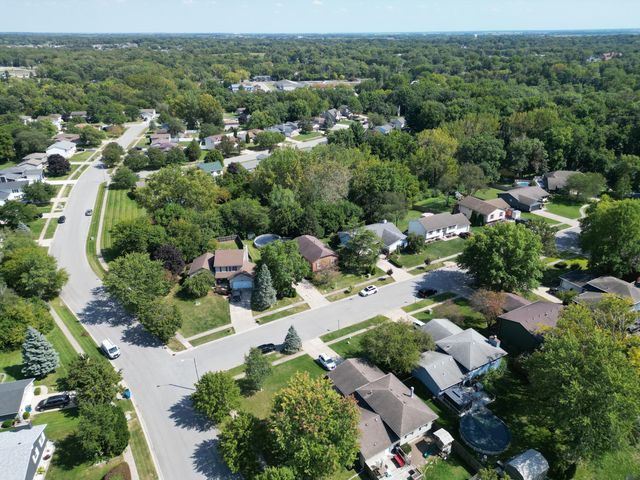 546 Timberwood Lane, Lowell, IN 46356