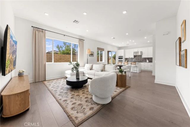 110 pansy, Irvine, CA 92618