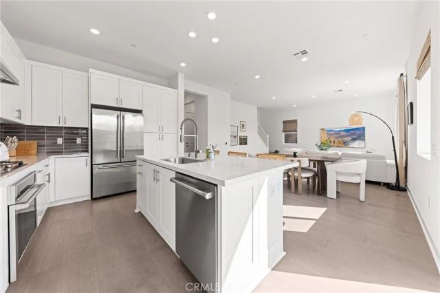 110 pansy, Irvine, CA 92618