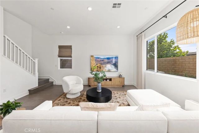 110 pansy, Irvine, CA 92618