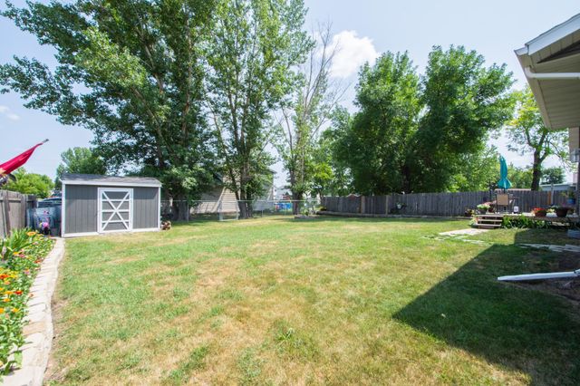 49 Evergreen Circle, West Fargo, ND 58078