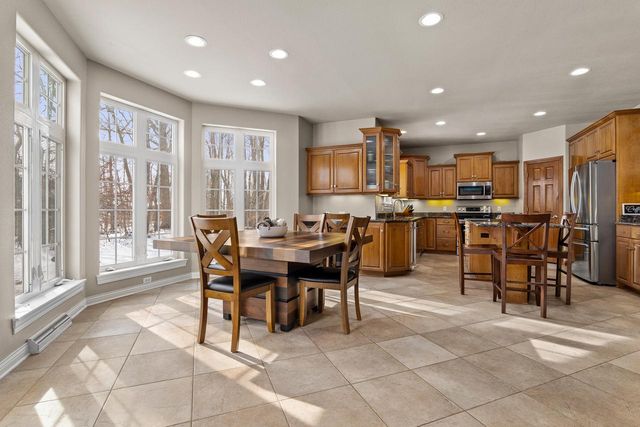 517 Oriole LANE, Howards Grove, WI 53083