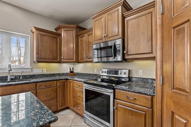 517 Oriole LANE, Howards Grove, WI 53083