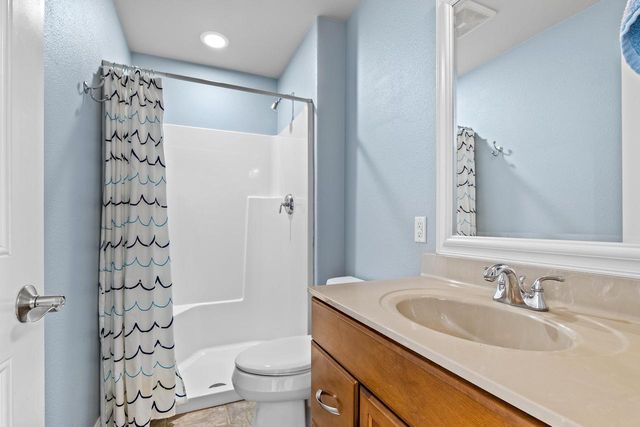 517 Oriole LANE, Howards Grove, WI 53083