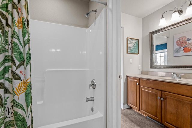 517 Oriole LANE, Howards Grove, WI 53083