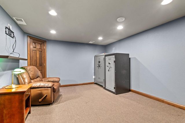 517 Oriole LANE, Howards Grove, WI 53083