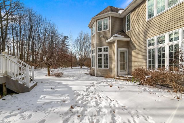 517 Oriole LANE, Howards Grove, WI 53083