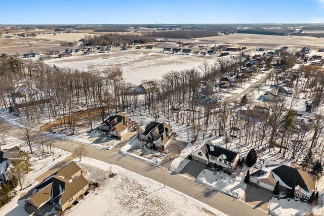 517 Oriole LANE, Howards Grove, WI 53083