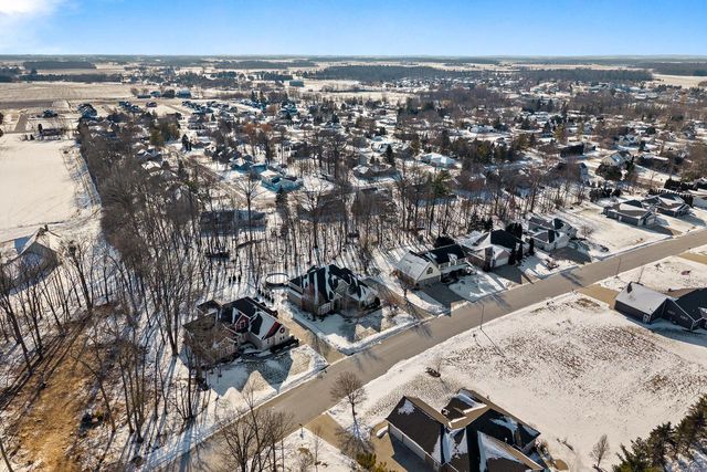 517 Oriole LANE, Howards Grove, WI 53083