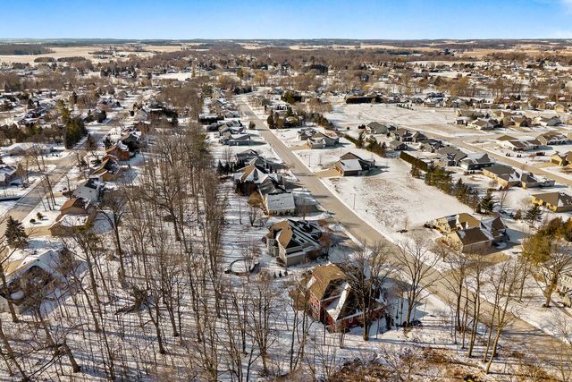 517 Oriole LANE, Howards Grove, WI 53083