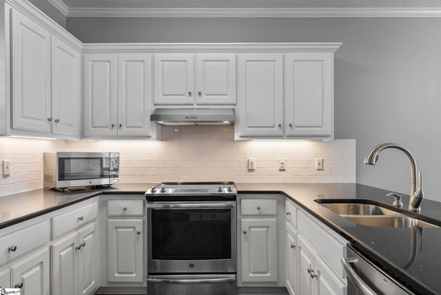 20 Rock Garden Lane, Greenville, SC 29609