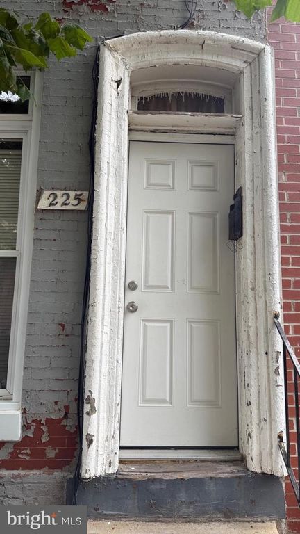 225 S STRICKER ST S, Baltimore, MD 21223