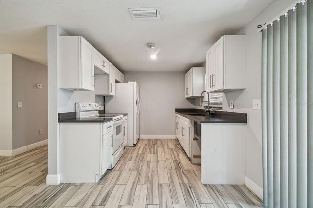 3679 SUGARCREEK DRIVE, Tampa, FL 33619