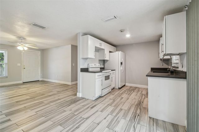 3679 SUGARCREEK DRIVE, Tampa, FL 33619