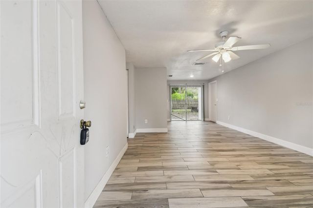 3679 SUGARCREEK DRIVE, Tampa, FL 33619