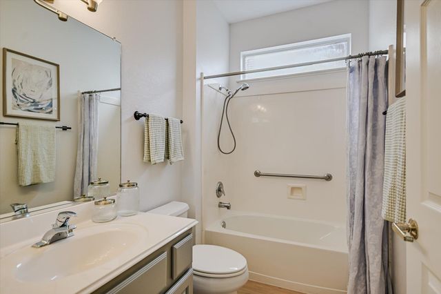 129 Enchanted DR, Georgetown, TX 78633