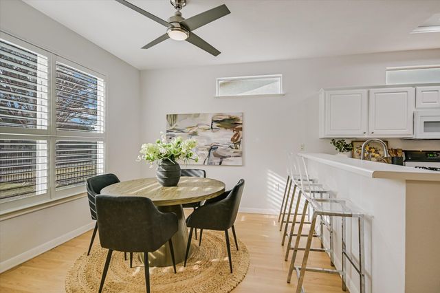 129 Enchanted DR, Georgetown, TX 78633