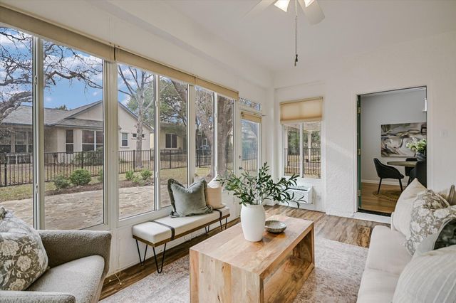 129 Enchanted DR, Georgetown, TX 78633