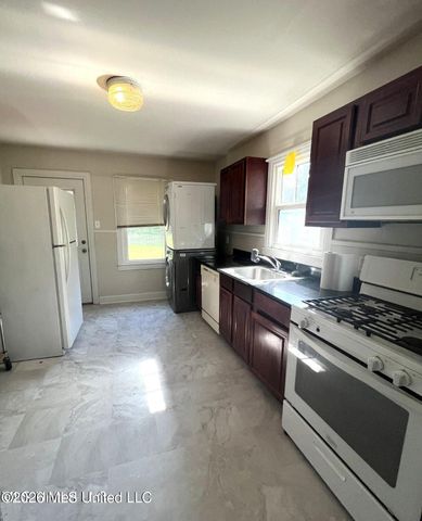 1693 Vine Street, Biloxi, MS 39531