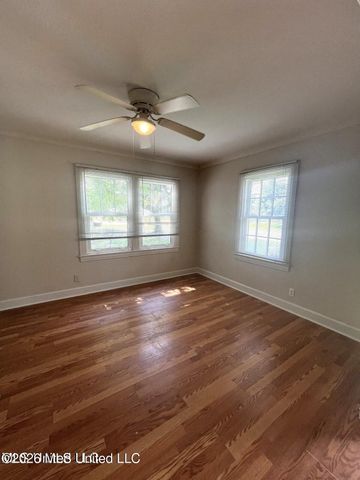 1693 Vine Street, Biloxi, MS 39531