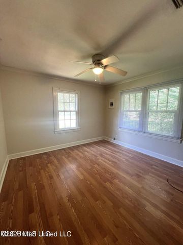 1693 Vine Street, Biloxi, MS 39531