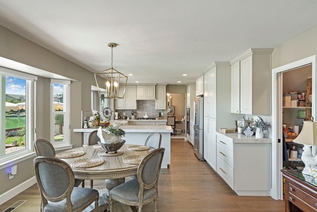 1720 Windjammer Ct, Lodi, CA 95242