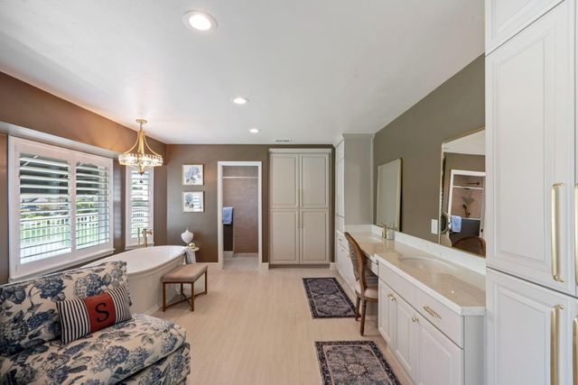 1720 Windjammer Ct, Lodi, CA 95242