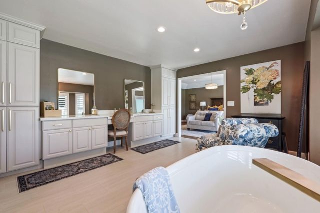 1720 Windjammer Ct, Lodi, CA 95242
