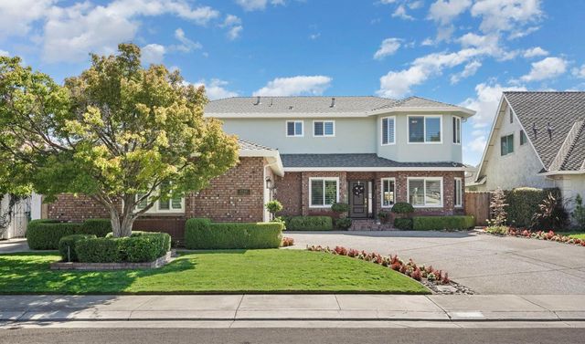 1720 Windjammer Ct, Lodi, CA 95242