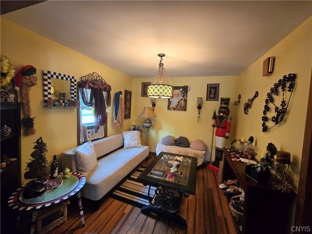 5 Lafayette Place, Auburn, NY 13021