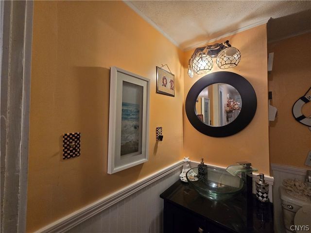 5 Lafayette Place, Auburn, NY 13021