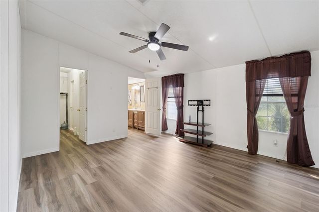 33601 TAMMY LANE, Wesley Chapel, FL 33543