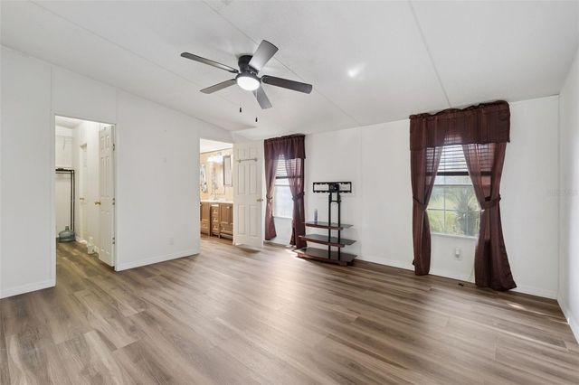 33601 TAMMY LANE, Wesley Chapel, FL 33543