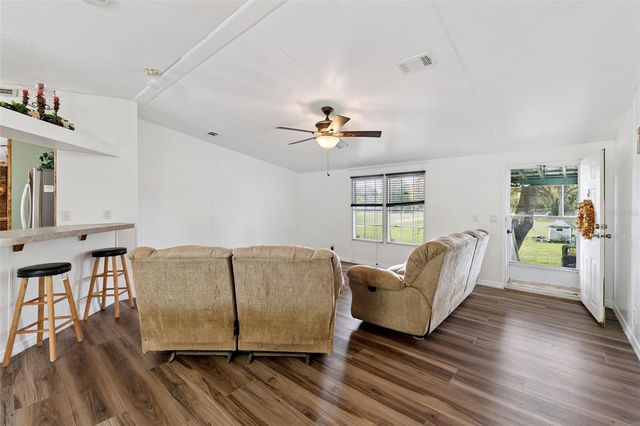 33601 TAMMY LANE, Wesley Chapel, FL 33543