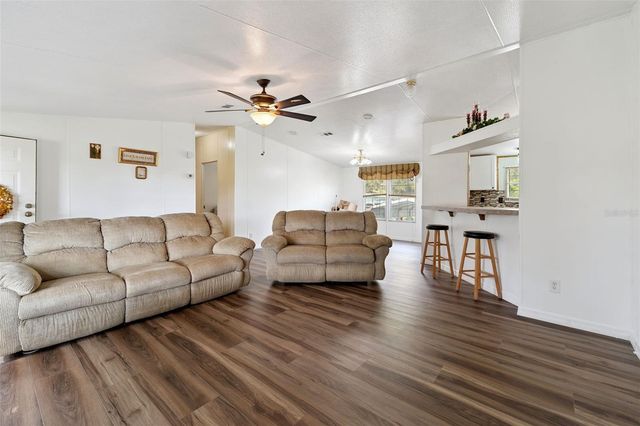 33601 TAMMY LANE, Wesley Chapel, FL 33543