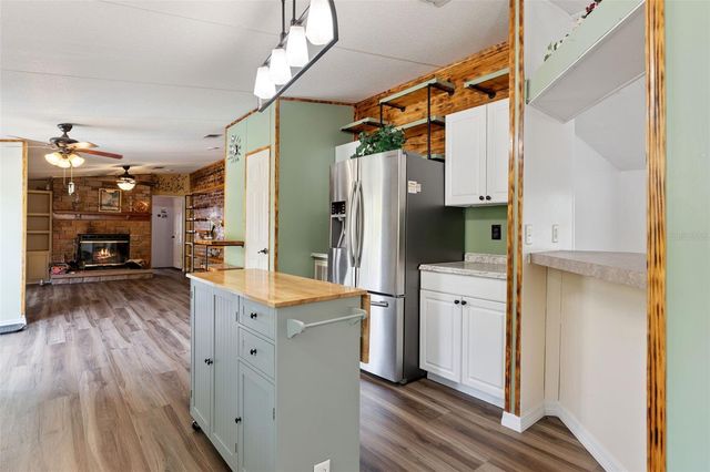 33601 TAMMY LANE, Wesley Chapel, FL 33543