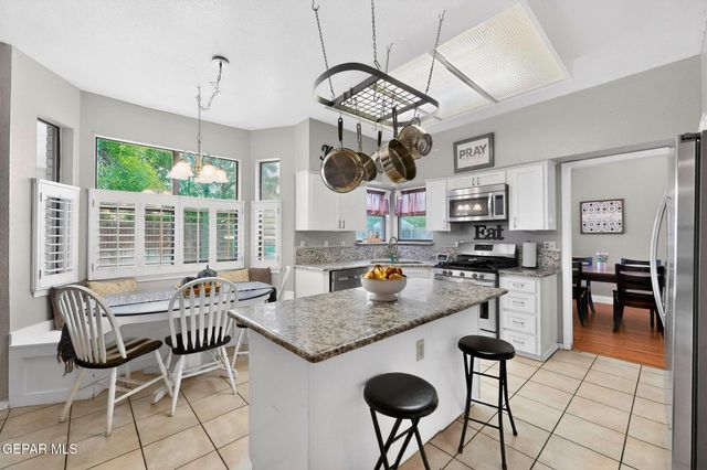 2090 GUS MORAN Street, El Paso, TX 79936