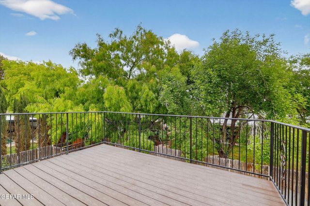 2090 GUS MORAN Street, El Paso, TX 79936