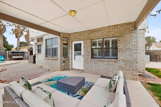 2090 GUS MORAN Street, El Paso, TX 79936