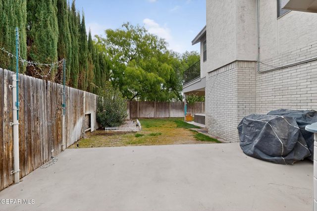 2090 GUS MORAN Street, El Paso, TX 79936