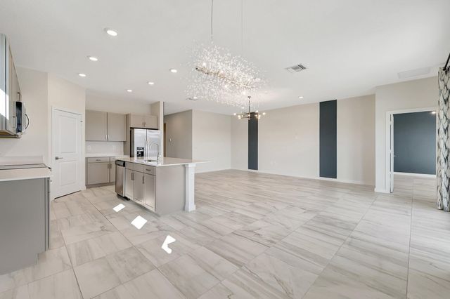 6007 SE Skyblue Circle, Stuart, FL 34997