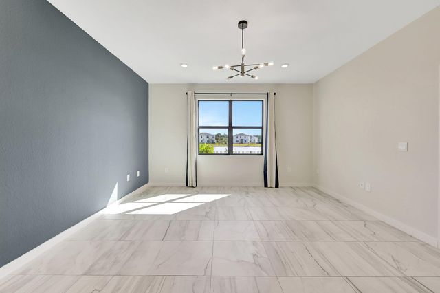 6007 SE Skyblue Circle, Stuart, FL 34997