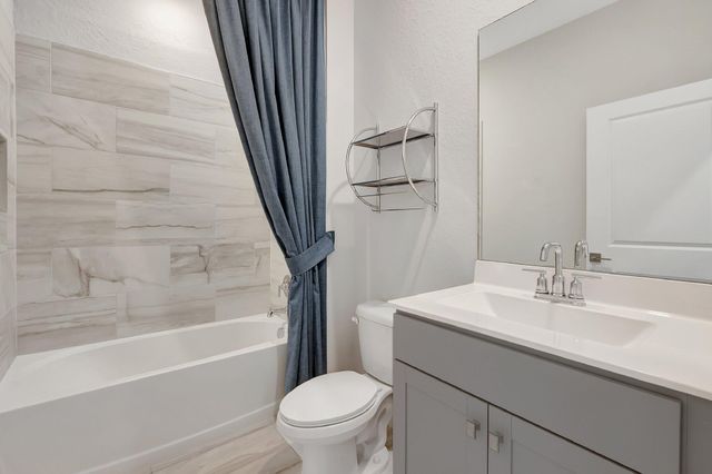 6007 SE Skyblue Circle, Stuart, FL 34997