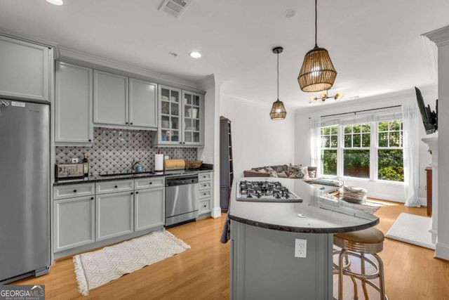 825 Highland Lane NE 1207, Atlanta, GA 30306