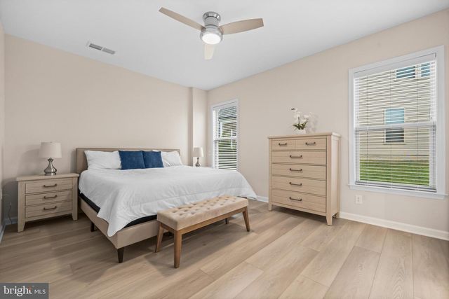 6266 ZINNIA LN, Haymarket, VA 20169