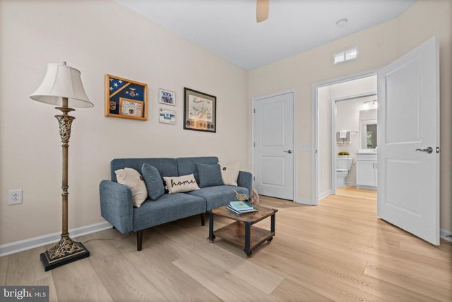 6266 ZINNIA LN, Haymarket, VA 20169