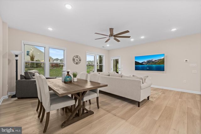 6266 ZINNIA LN, Haymarket, VA 20169