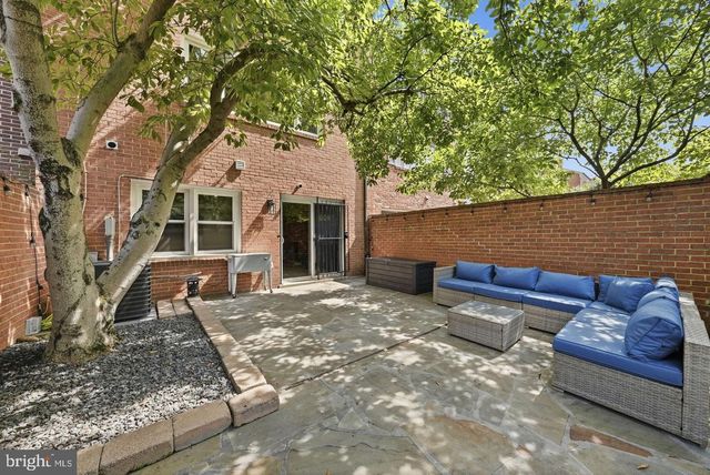 6328 GOLF COURSE SQ, Alexandria, VA 22307