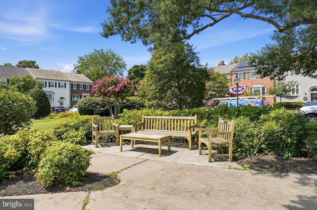 6328 GOLF COURSE SQ, Alexandria, VA 22307